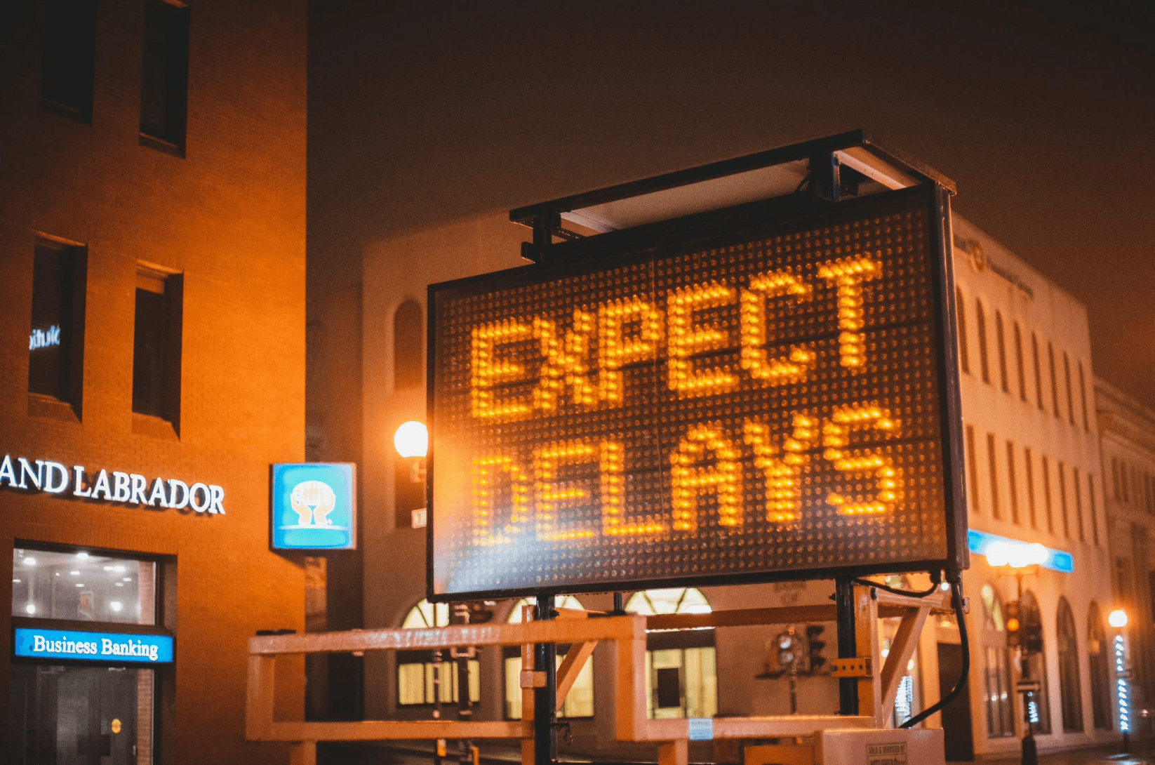 How to Choose the Right Signage for Your Small Business